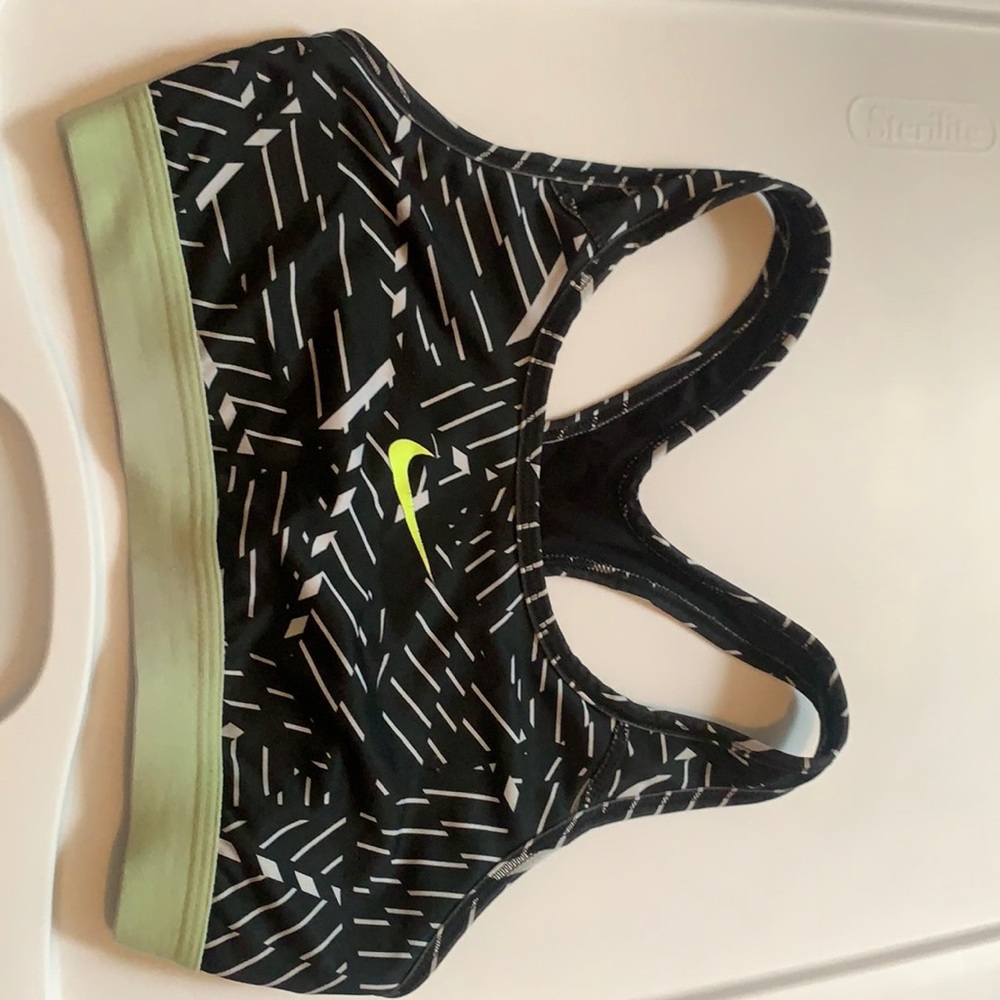 nike sports bra